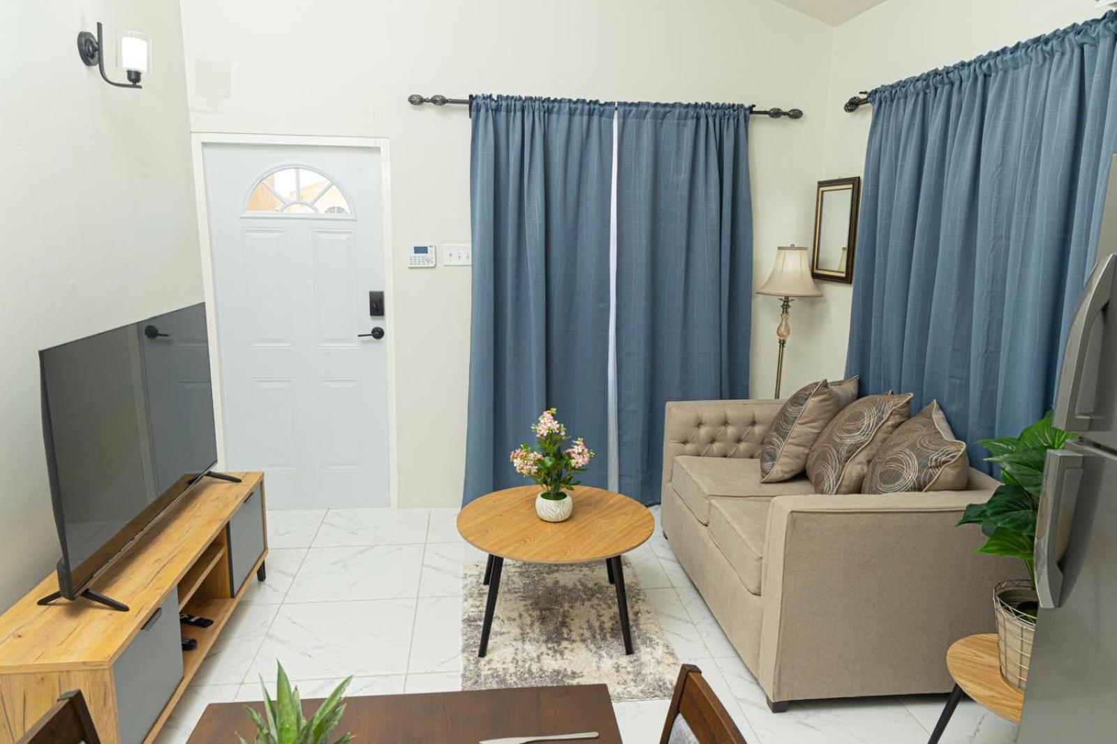 Phoenix Park Villas - Portmore - 10Mins To Beach Exterior foto